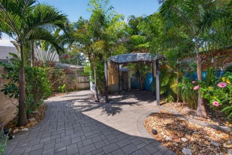Casa en venta en Gulfport, Florida, 3 dormitorios, 106.56 m2 № 2220592 - foto 13