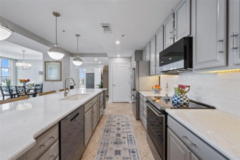 Condominio en venta en Tampa, Florida, 2 dormitorios, 177.16 m2 № 1883402 - foto 7