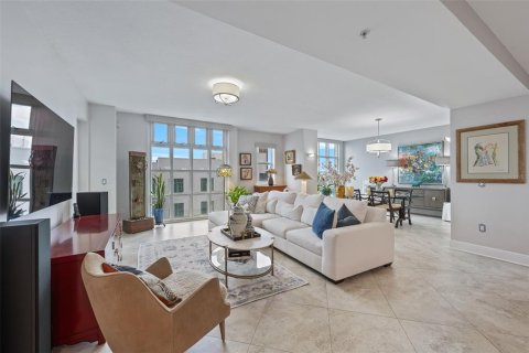 Condominio en venta en Tampa, Florida, 2 dormitorios, 177.16 m2 № 1883402 - foto 12