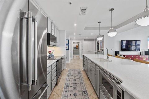 Condominio en venta en Tampa, Florida, 2 dormitorios, 177.16 m2 № 1883402 - foto 6