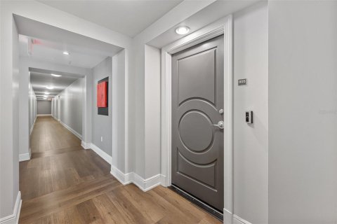 Condominio en venta en Tampa, Florida, 2 dormitorios, 177.16 m2 № 1883402 - foto 2