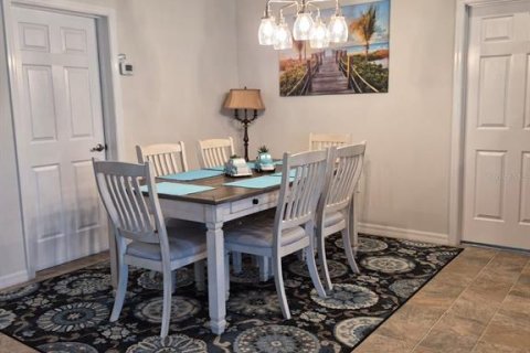 Casa en venta en Ocala, Florida, 4 dormitorios, 161.46 m2 № 2391249 - foto 5