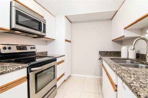 Copropriété à vendre à Tampa, Floride: 2 chambres, 95.88 m2 № 1549311 - photo 21