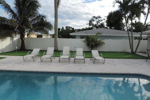 Commercial property in Fort Lauderdale, Florida 173.26 sq.m. № 2077525 - photo 17