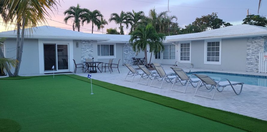 Commercial property in Fort Lauderdale, Florida 173.26 sq.m. № 2077525