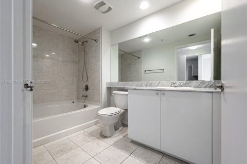 Снять в аренду квартиру в Авентура, Флорида 1 спальня, 70.05м2, № 1950004 - фото 4