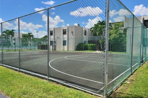 Снять в аренду кондоминиум в Майами, Флорида 2 спальни, 91.14м2, № 1956657 - фото 23