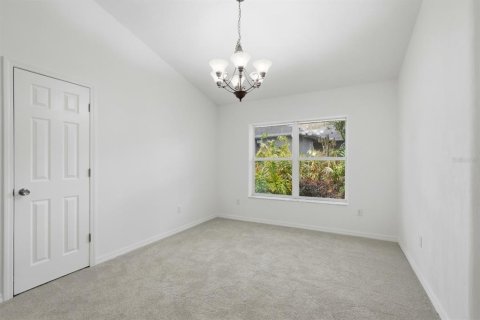 House in Port Orange, Florida 3 bedrooms, 156.17 sq.m. № 2110935 - photo 6