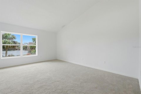 House in Port Orange, Florida 3 bedrooms, 156.17 sq.m. № 2110935 - photo 30