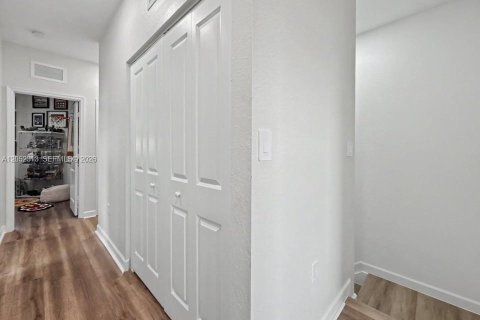 Touwnhouse à louer à Homestead, Floride: 3 chambres, 140.65 m2 № 2192148 - photo 24