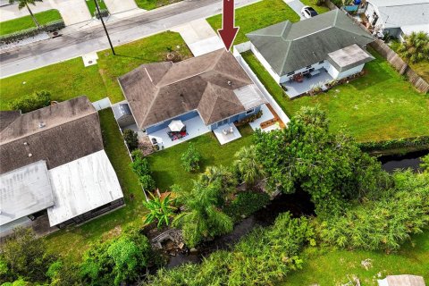 Villa ou maison à vendre à Largo, Floride: 3 chambres, 107.77 m2 № 1898866 - photo 1
