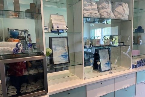 Condominio en venta en Doral, Florida, 1 dormitorio, 99.41 m2 № 2032893 - foto 15