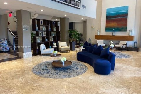 Condominio en Doral, Florida, 1 dormitorio № 2032893