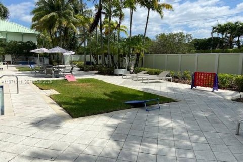 Condominio en venta en Doral, Florida, 1 dormitorio, 99.41 m2 № 2032893 - foto 8