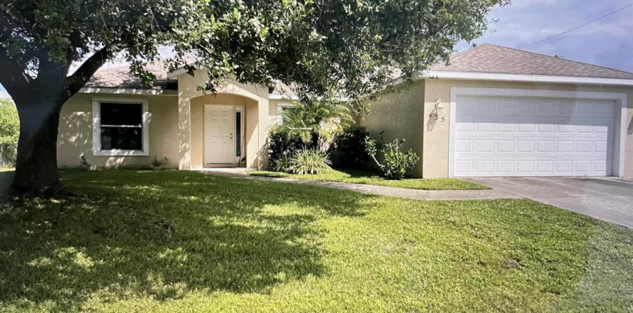 Villa ou maison à Port St. Lucie, Floride 3 chambres, 151.62 m2 № 2244498