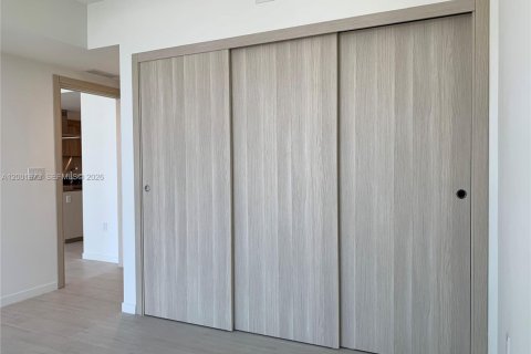 Купить кондоминиум в Майами, Флорида 1 спальня, 61.78м2, № 2067832 - фото 9