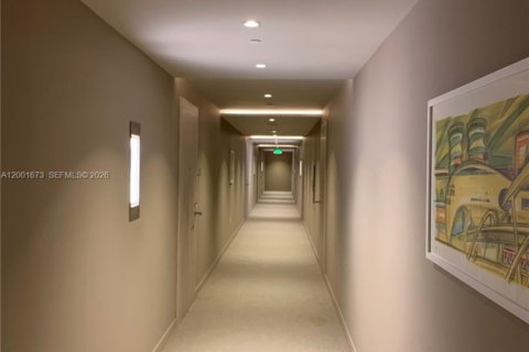 Купить кондоминиум в Майами, Флорида 1 спальня, 61.78м2, № 2067832 - фото 15