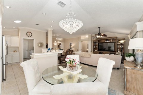House in The Villages, Florida 3 bedrooms, 186.18 sq.m. № 1588785 - photo 14