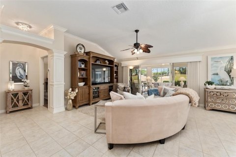 House in The Villages, Florida 3 bedrooms, 186.18 sq.m. № 1588785 - photo 10