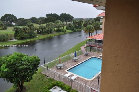 Condominio en alquiler en Plantation, Florida, 1 dormitorio, 61.78 m2 № 1745719 - foto 12