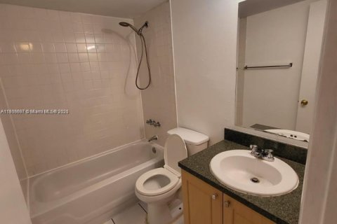 Condominio en alquiler en Plantation, Florida, 1 dormitorio, 61.78 m2 № 1745719 - foto 7