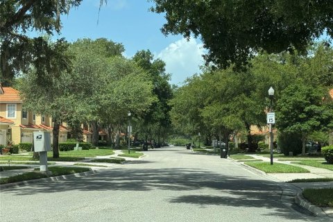 Adosado en venta en Apopka, Florida, 3 dormitorios, 178.56 m2 № 1819084 - foto 2