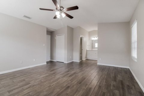 Villa ou maison à louer à Orlando, Floride: 3 chambres, 153.47 m2 № 2419627 - photo 9