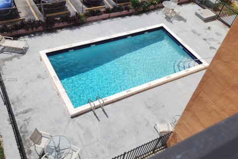 Снять в аренду кондоминиум в Майами, Флорида 1 спальня, 56.67м2, № 1955759 - фото 20