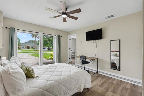 House in Oldsmar, Florida 3 bedrooms, 131.55 sq.m. № 2258743 - photo 18