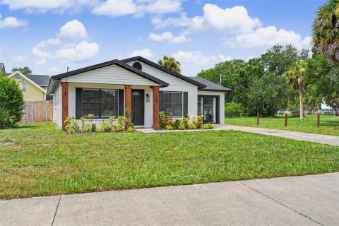 House in Oldsmar, Florida 3 bedrooms, 131.55 sq.m. № 2258743