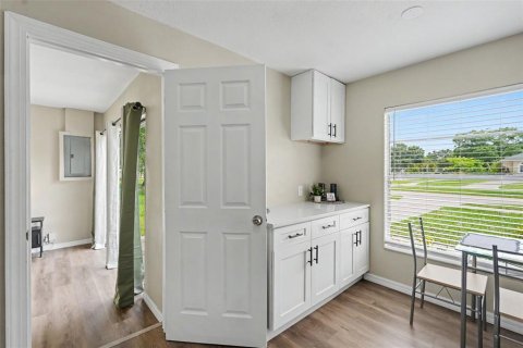 House in Oldsmar, Florida 3 bedrooms, 131.55 sq.m. № 2258743 - photo 3
