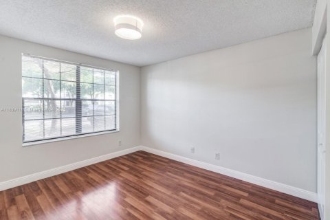 Condominio en alquiler en Coral Springs, Florida, 2 dormitorios, 103.49 m2 № 1827529 - foto 20