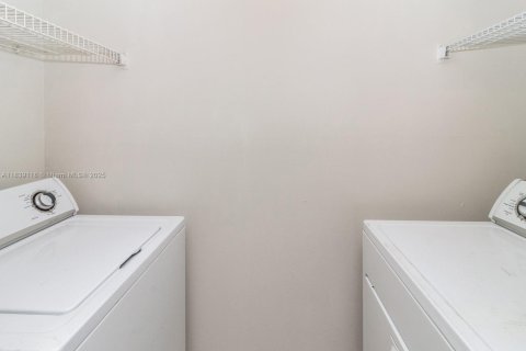 Condominio en alquiler en Coral Springs, Florida, 2 dormitorios, 103.49 m2 № 1827529 - foto 22