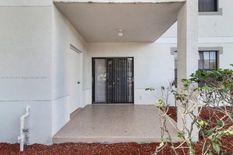 Condominio en alquiler en Coral Springs, Florida, 2 dormitorios, 103.49 m2 № 1827529 - foto 23