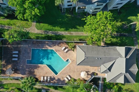 Condominio en alquiler en Coral Springs, Florida, 2 dormitorios, 103.49 m2 № 1827529 - foto 7