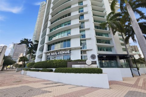 Condo in Miami, Florida, 2 bedrooms  № 2189952 - photo 5