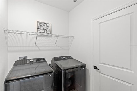 Casa en venta en Clermont, Florida, 4 dormitorios, 178.28 m2 № 1918380 - foto 23