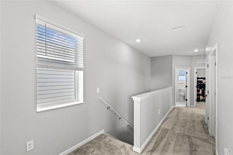 House in Clermont, Florida 4 bedrooms, 178.28 sq.m. № 1918380 - photo 22