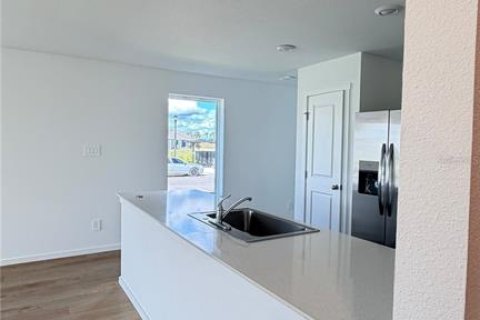 Villa ou maison à louer à Kissimmee, Floride: 4 chambres, 177.44 m2 № 2425366 - photo 9