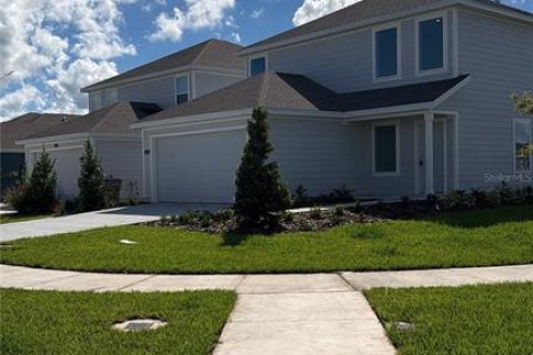 Villa ou maison à louer à Kissimmee, Floride: 4 chambres, 177.44 m2 № 2425366 - photo 2