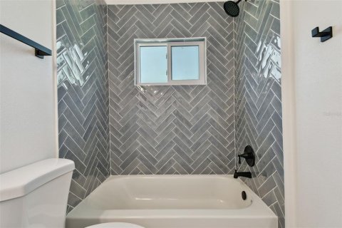 Villa ou maison à louer à Tarpon Springs, Floride: 3 chambres, 144.93 m2 № 1785384 - photo 24