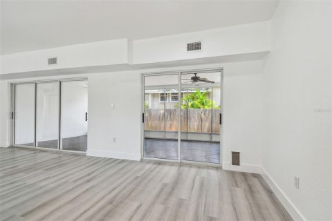 Villa ou maison à louer à Tarpon Springs, Floride: 3 chambres, 144.93 m2 № 1785384 - photo 21