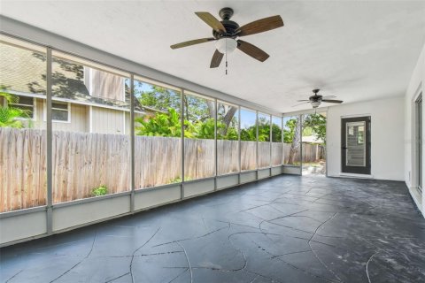Villa ou maison à louer à Tarpon Springs, Floride: 3 chambres, 144.93 m2 № 1785384 - photo 17