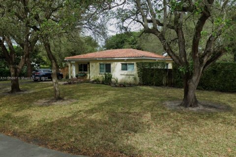 Villa ou maison à vendre à Miami, Floride: 3 chambres, 114.18 m2 № 1964890 - photo 1