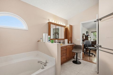 Casa en venta en Tampa, Florida, 4 dormitorios, 172.05 m2 № 2387400 - foto 19