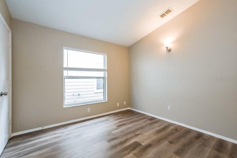 Casa en alquiler en Apopka, Florida, 3 dormitorios, 102.1 m2 № 1905190 - foto 13