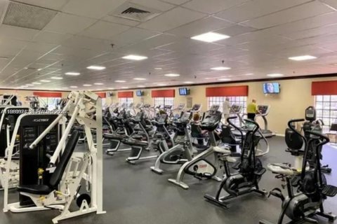 Condo in Boca Raton, Florida, 2 bedrooms  № 2048607 - photo 12