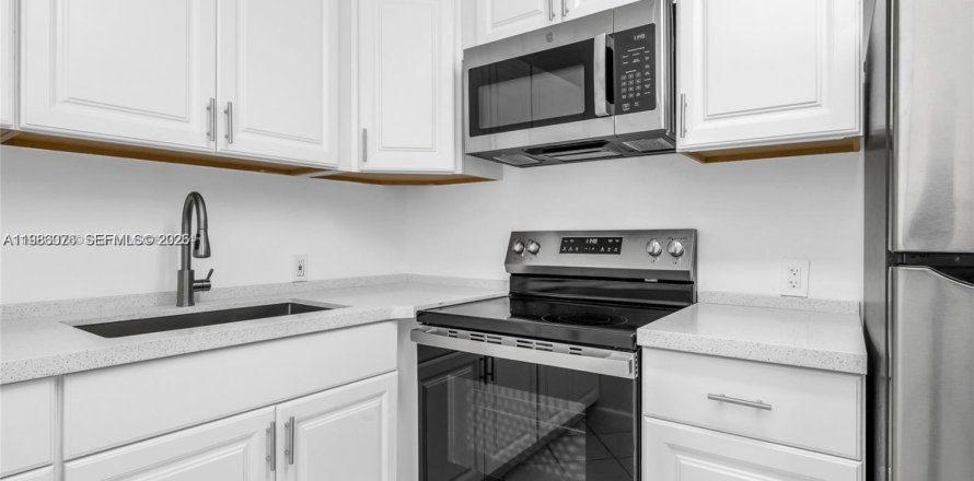 Condo in Boca Raton, Florida, 2 bedrooms  № 2048607