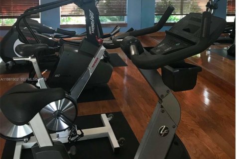 Condo in Miramar, Florida, 2 bedrooms  № 2043154 - photo 21