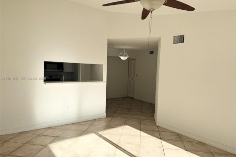 Condo in Miramar, Florida, 2 bedrooms  № 2043154 - photo 8